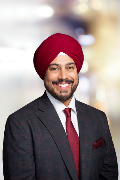 Portrait of RJ Soni, REALTOR®.